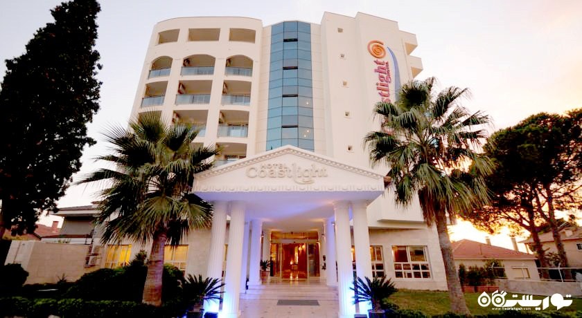 نمای ساختمان هتل کوست لایت